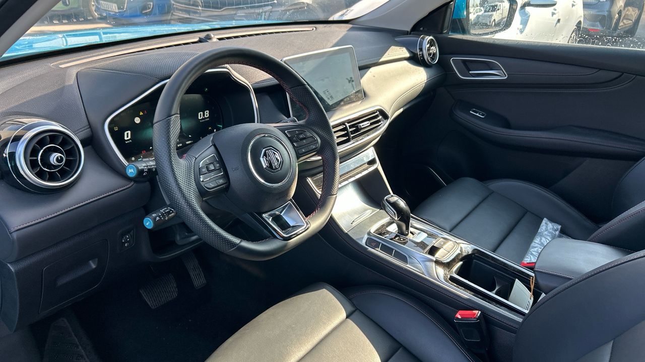 MG HS 1.5T COMFORT DCT 170 5P