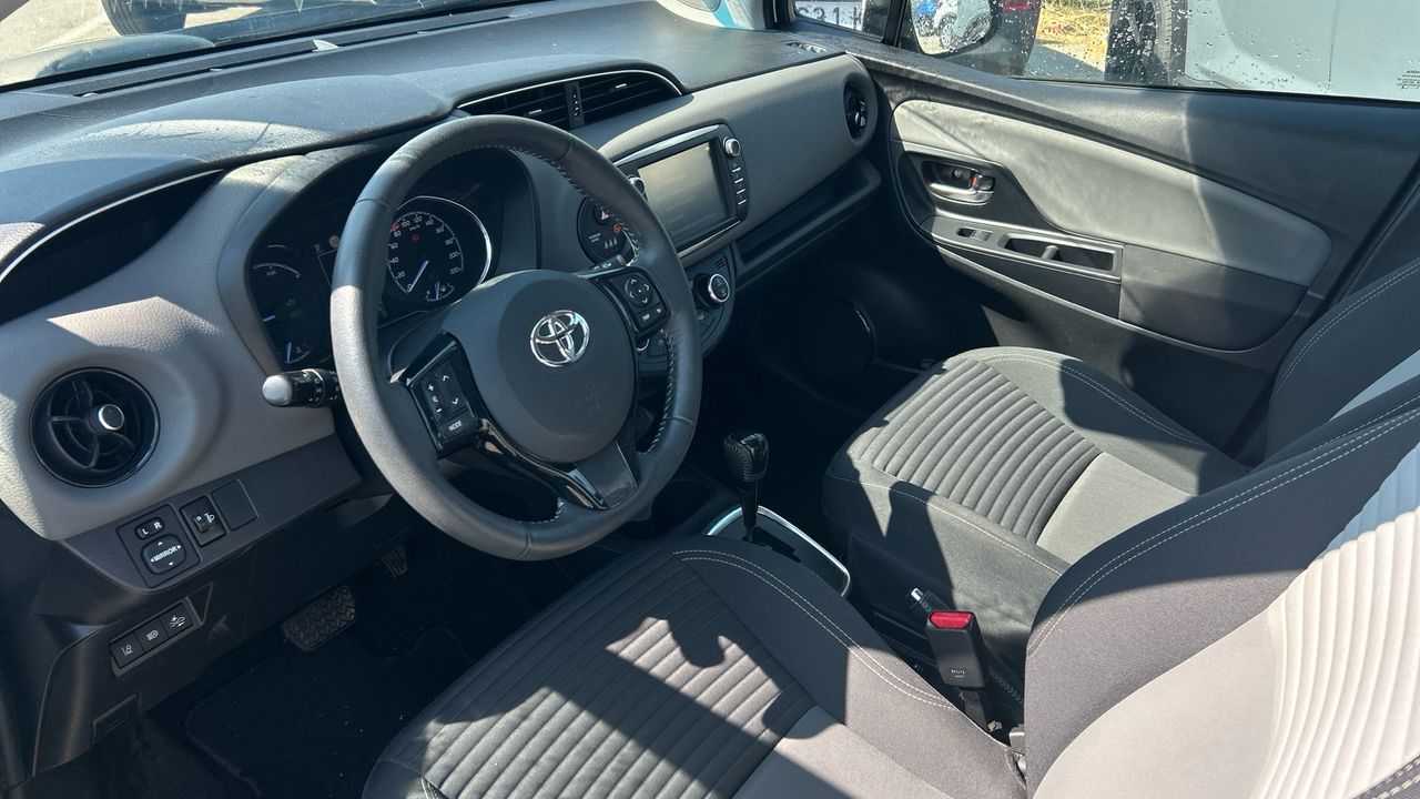 Toyota Yaris 1.5 VVT-I HYBRID ACTIVE AUTO 100 5P