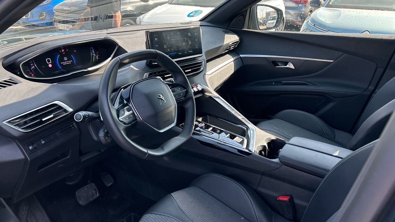 Peugeot 5008 1.2 MHEV HYBRID 100KW ALLURE PACK EDCS6 136 5P 7 Plazas