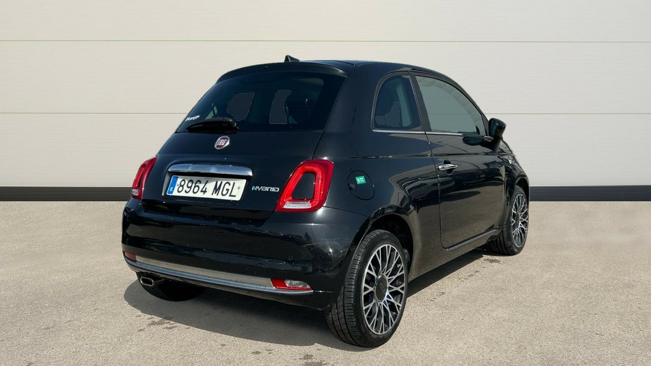 Fiat Solara 1.0 MHEV DOLCEVITA 70 3P