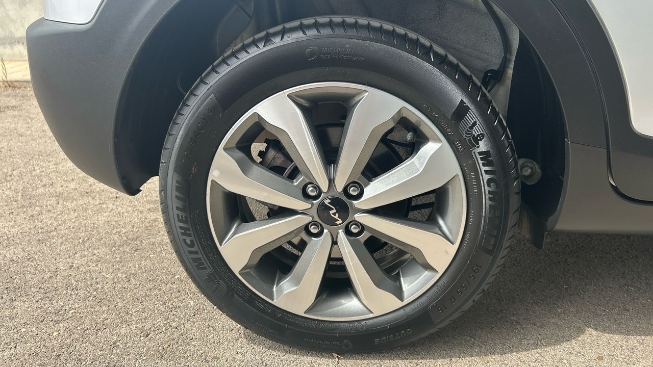 Kia Stonic 1.0 T-GDI MHEV IMT 74KW CONCEPT 100 5P