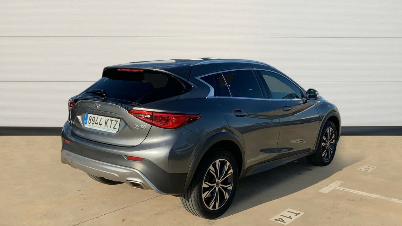 Infiniti QX30 2.2D PREMIUM DCT 4WD 170 5P