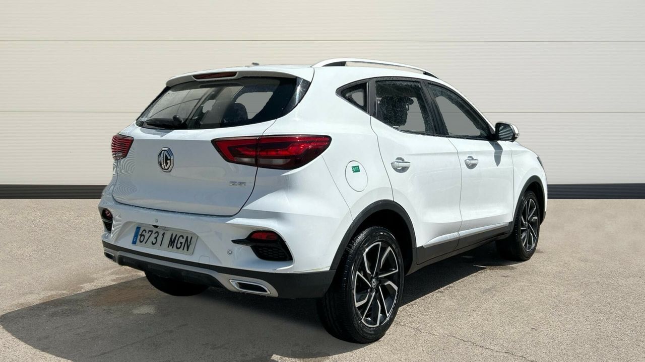 MG ZS 1.5 LUXURY 106 5P
