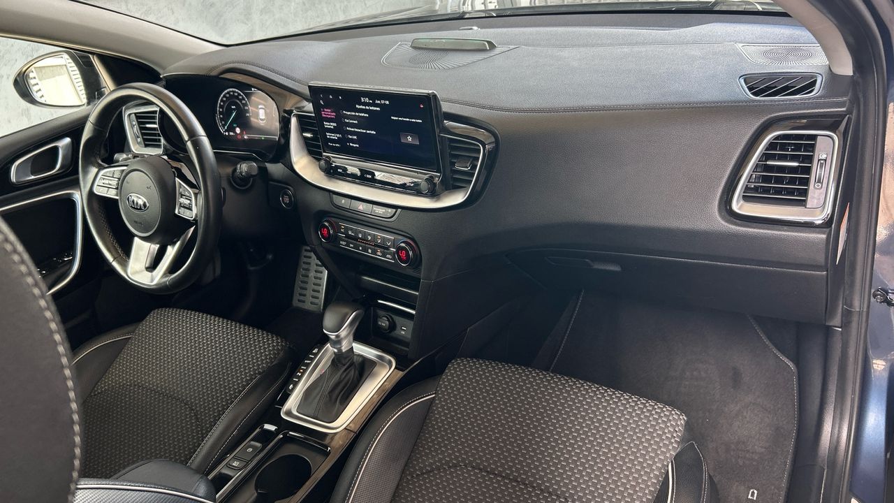 Kia XCeed 1.6 GDI PHEV EMOTION 141 5P