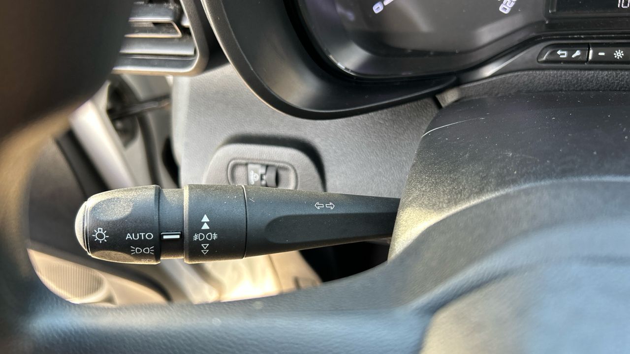 Citroën Berlingo 1.5 BLUEHDI 75KW TALLA M (CA) 102 4P