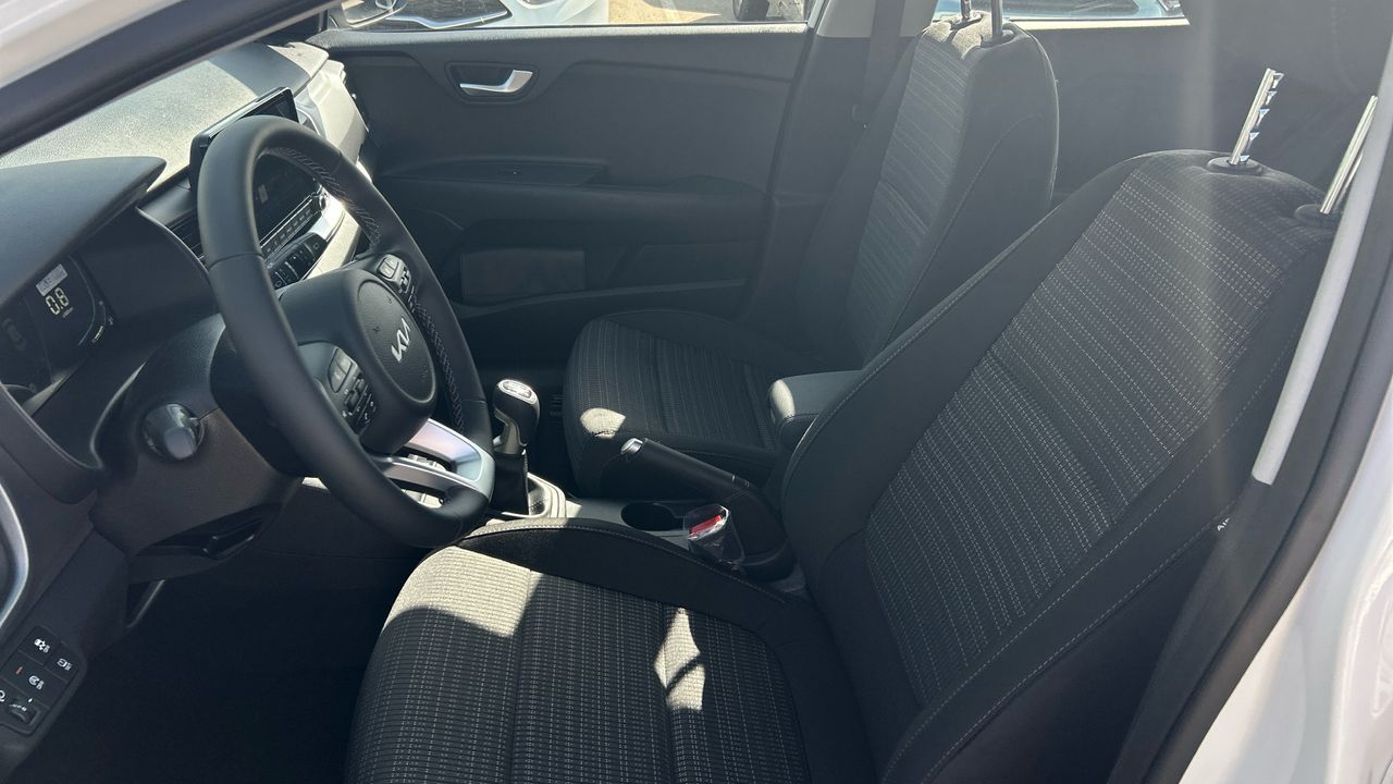 Kia Stonic 1.0 T-GDI MHEV IMT 74KW BUSINESS 100 5P