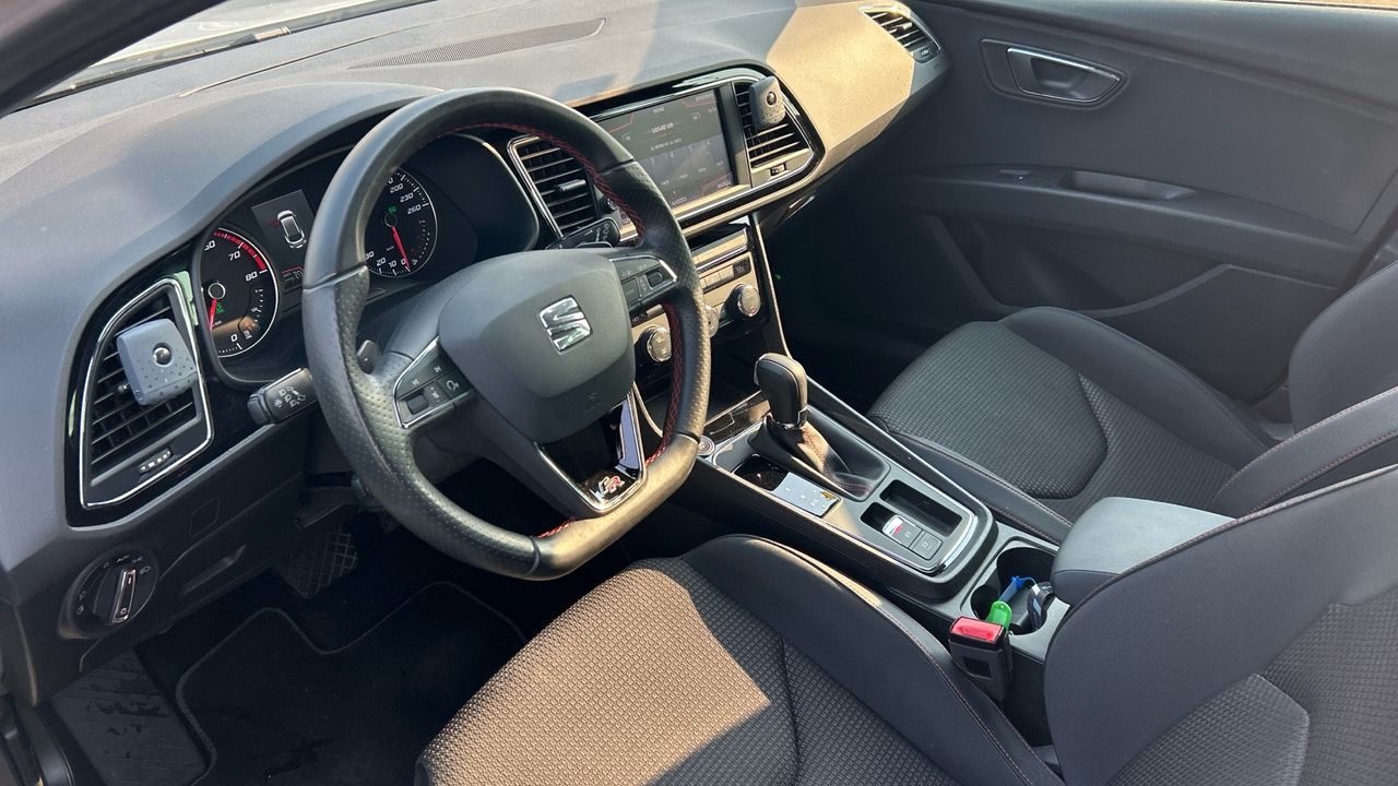 Seat Leon SEAT León 1.5 TGI GNC DSG7 FR Fast Edition Plus 130
