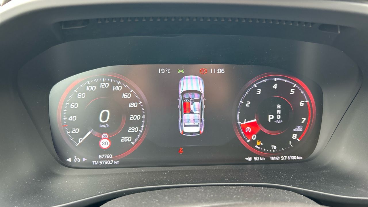 Volvo XC40 1.5 T3 BUSINESS PLUS AUTO 163 5P