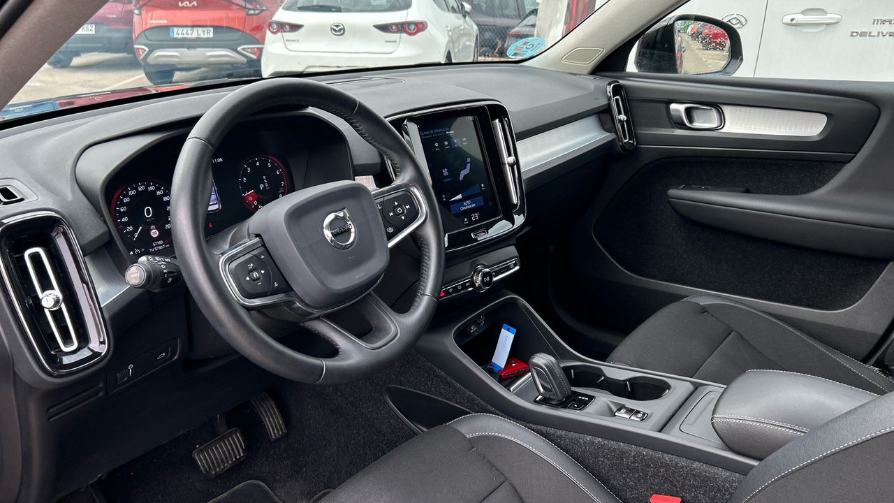 Volvo XC40 1.5 T3 BUSINESS PLUS AUTO 163 5P