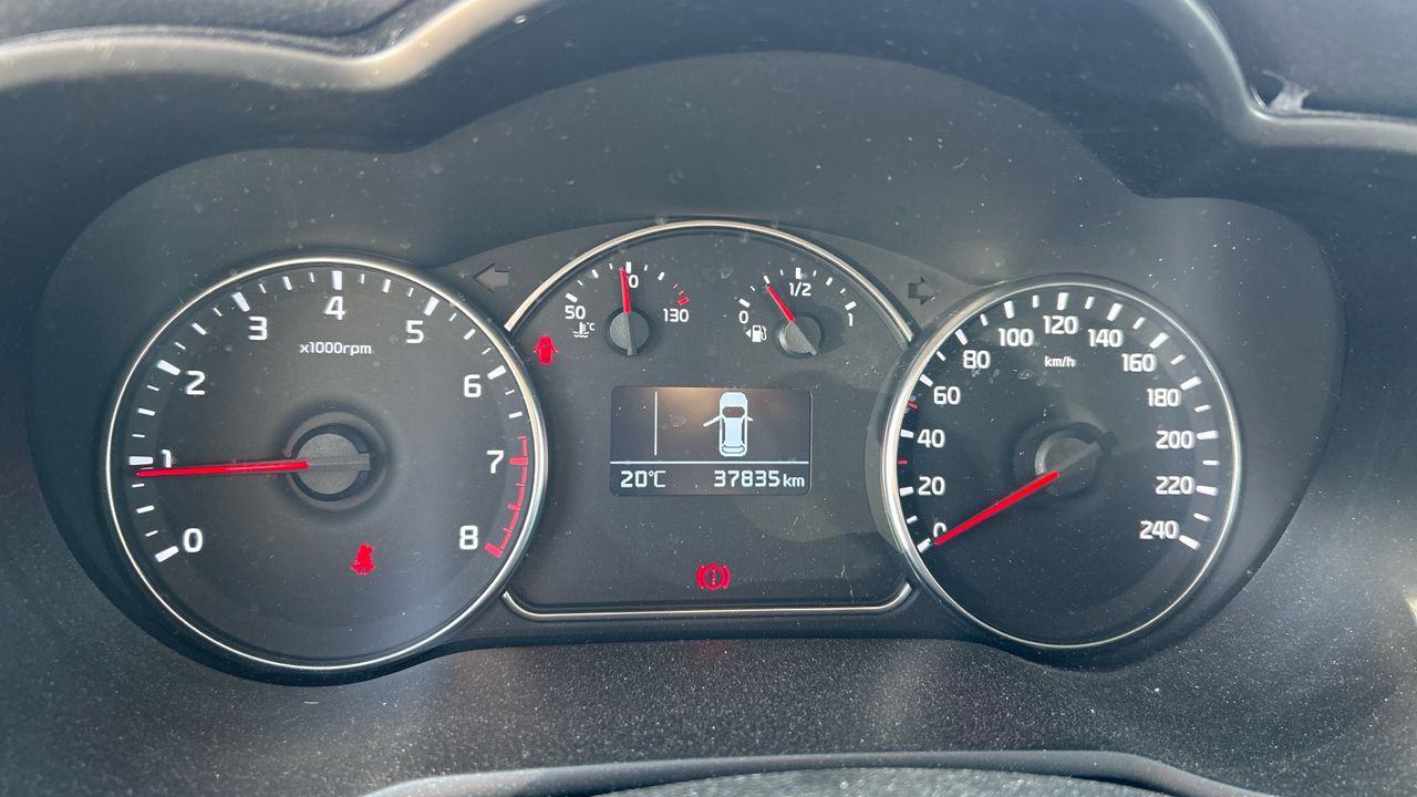 Kia Carens 1.6 GDI CONCEPT 135 5P