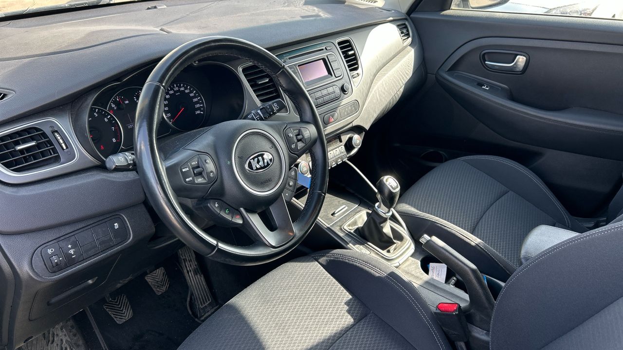 Kia Carens 1.6 GDI CONCEPT 135 5P
