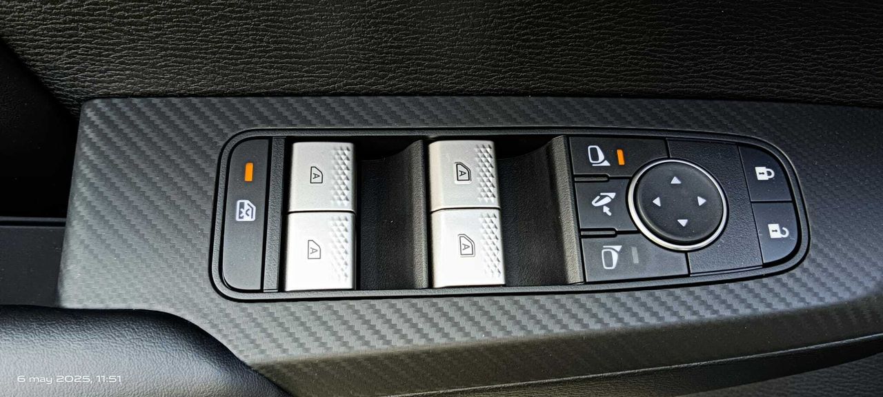Mitsubishi Outlander 2.4 PHEV KAITEKI 306 5P
