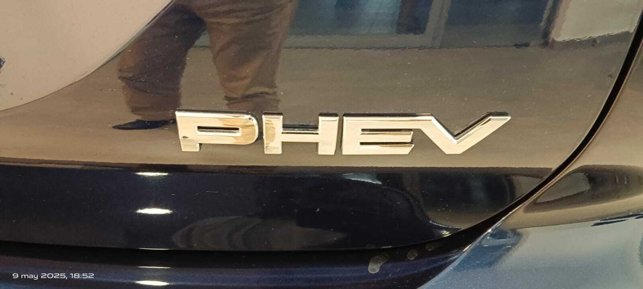 Mitsubishi Outlander 2.4 PHEV KAITEKI 306 5P