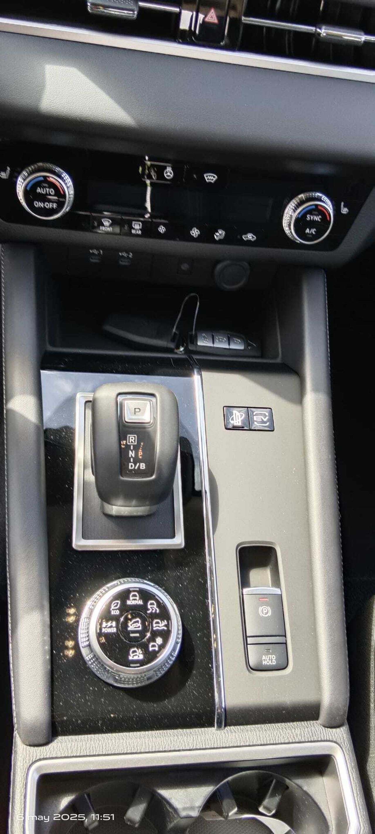 Mitsubishi Outlander 2.4 PHEV KAITEKI 306 5P