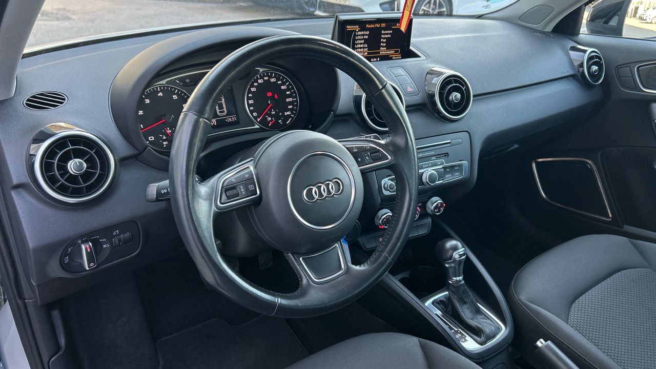 Audi A1 1.4 TFSI S TRONIC ATTRACTION 125 3P