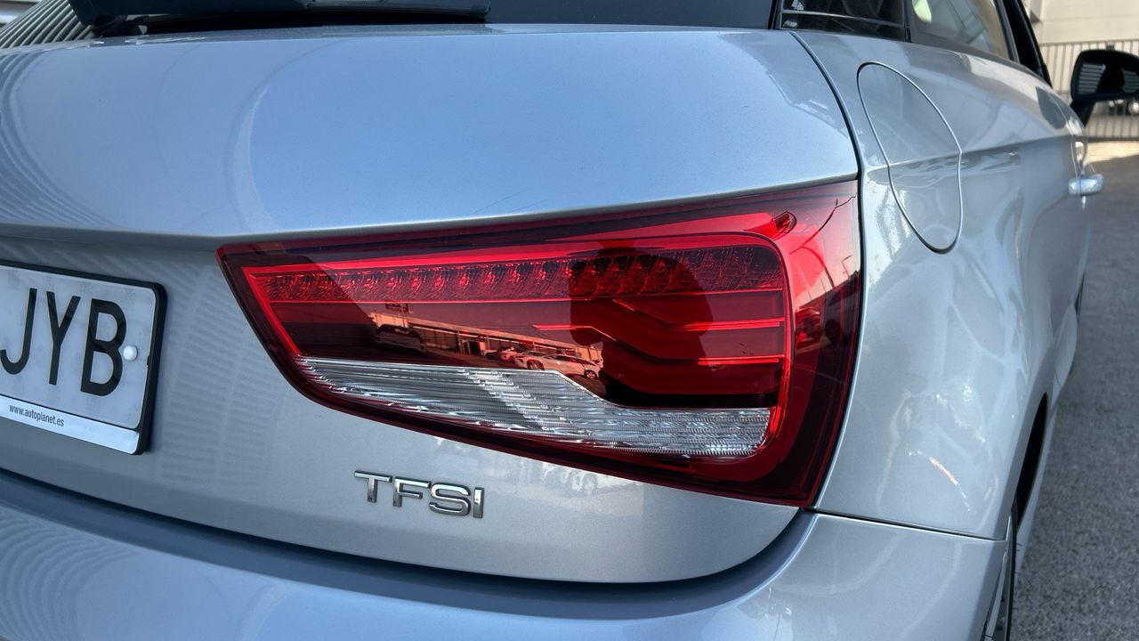 Audi A1 1.4 TFSI S TRONIC ATTRACTION 125 3P