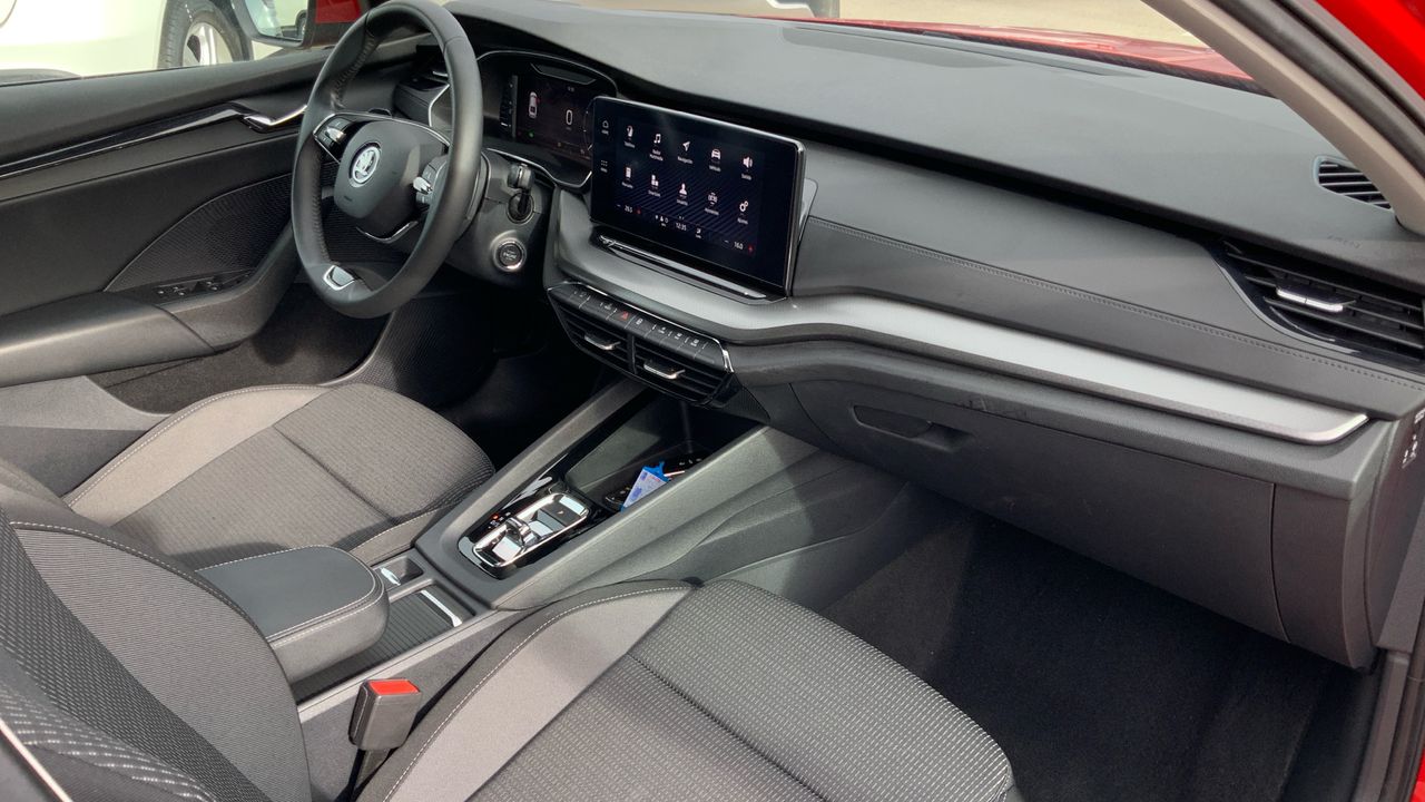 Skoda Octavia 1.5 TSI MHEV AMBITION 110KW DSG 150 5P