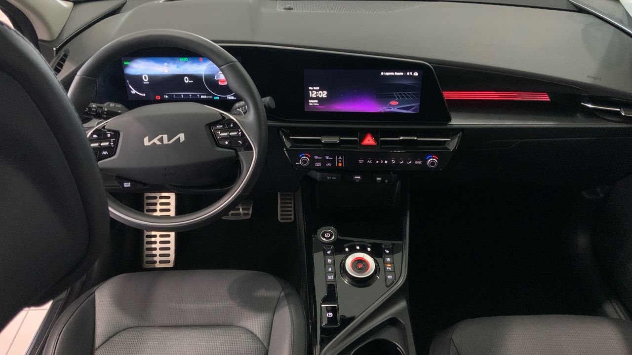Kia Niro BEV 65KWH 150KW E-NIRO EMOTION 204 5P