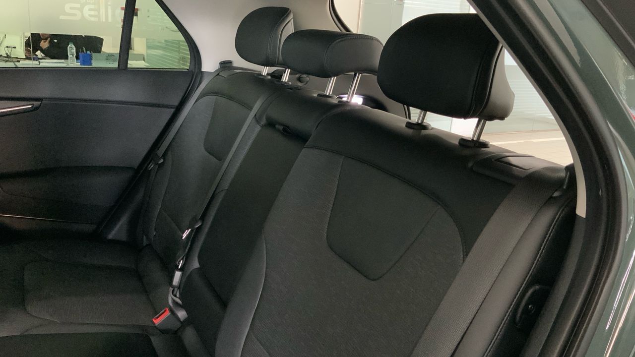 Kia Niro BEV 65KWH 150KW E-NIRO EMOTION 204 5P