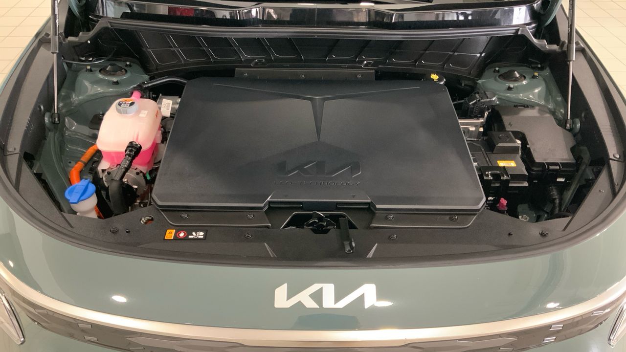 Kia Niro BEV 65KWH 150KW E-NIRO EMOTION 204 5P