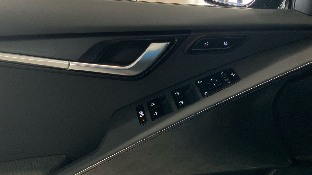 Kia Niro BEV 65KWH 150KW E-NIRO EMOTION 204 5P