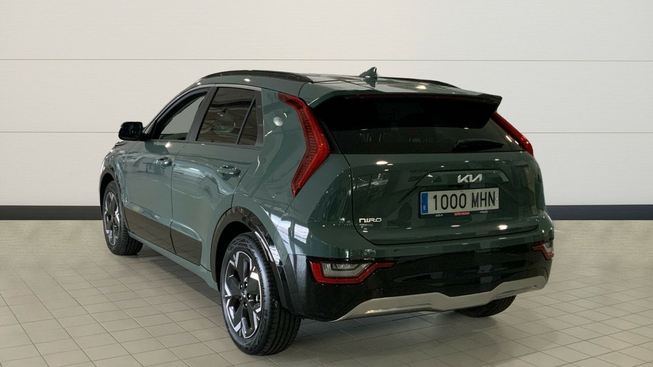 Kia Niro BEV 65KWH 150KW E-NIRO EMOTION 204 5P