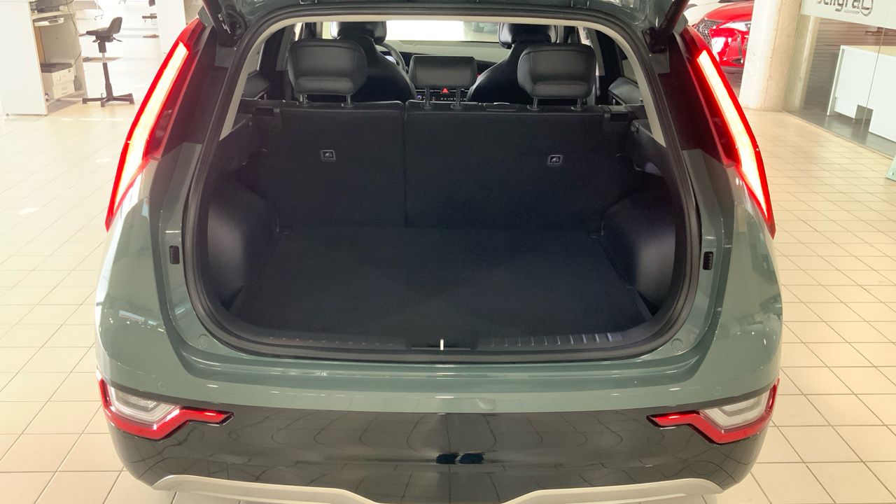 Kia Niro BEV 65KWH 150KW E-NIRO EMOTION 204 5P