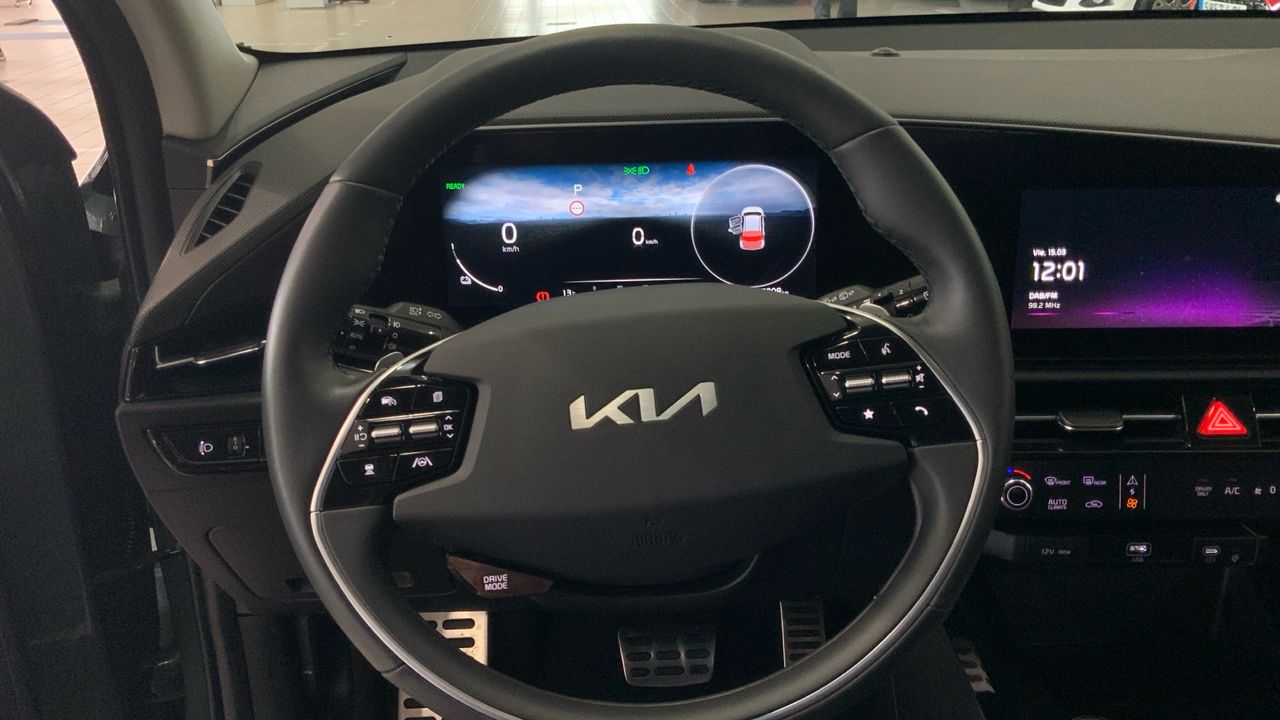 Kia Niro BEV 65KWH 150KW E-NIRO EMOTION 204 5P