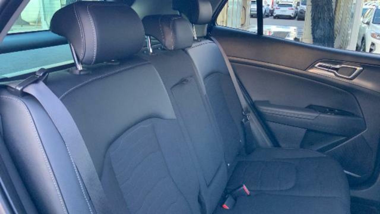 Kia Sportage 1.6 T-GDI PHEV TECH 4WD AUTO 265 5P
