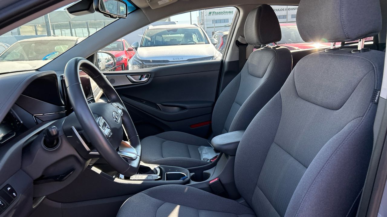 Hyundai IONIQ 1.6 GDI HEV KLASS DCT 141 5P