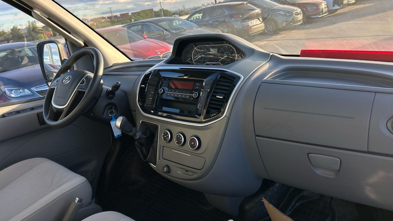 Maxus V80 2.5 V80 LWB H2 136 4P