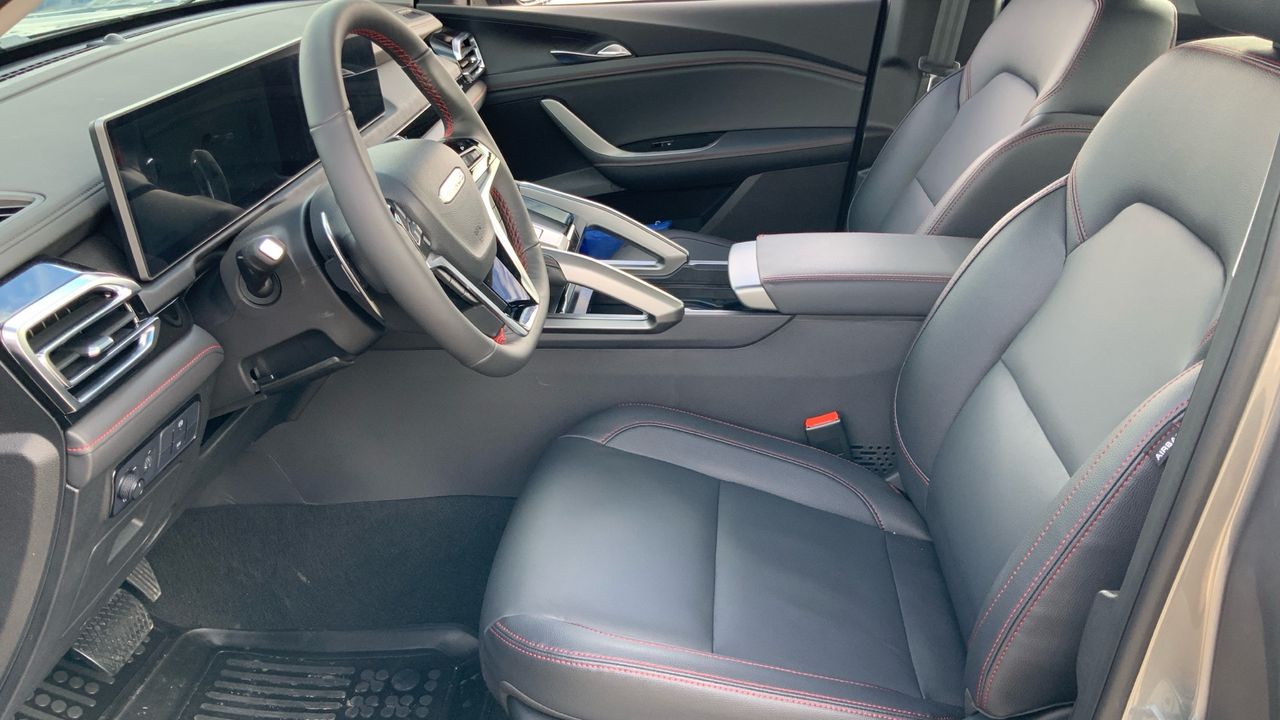 Maxus T60 MAX 2.0D 8AT 4WD 215 4P