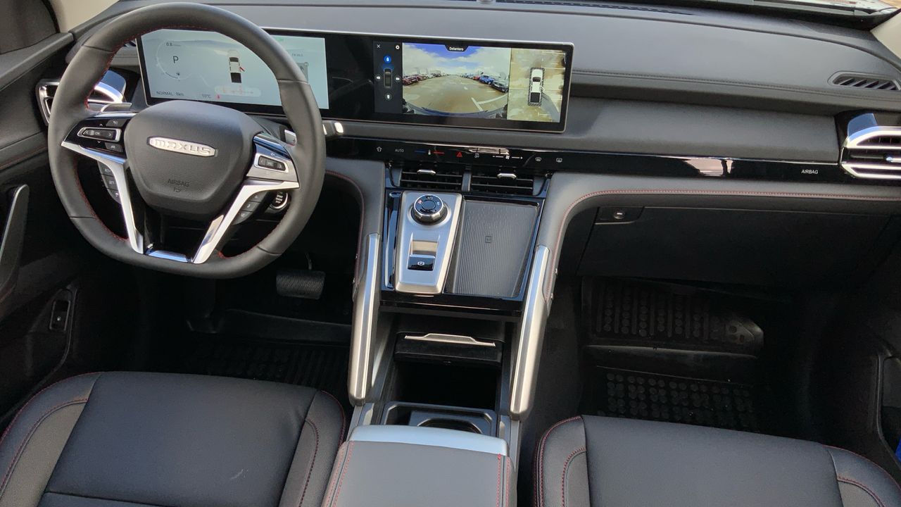 Maxus T60 MAX 2.0D 8AT 4WD 215 4P