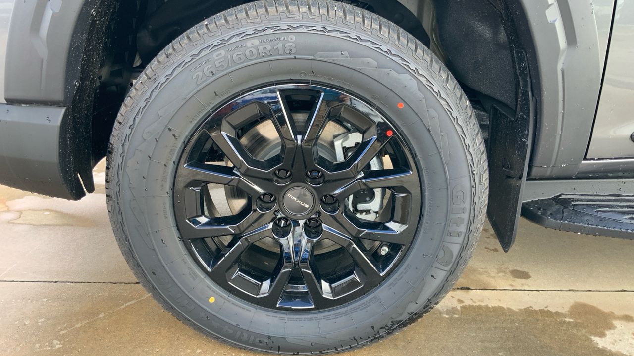 Maxus T60 MAX 2.0D 8AT 4WD 215 4P