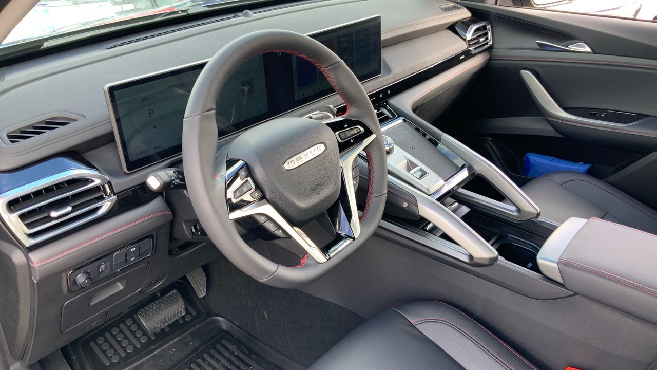 Maxus T60 MAX 2.0D 8AT 4WD 215 4P