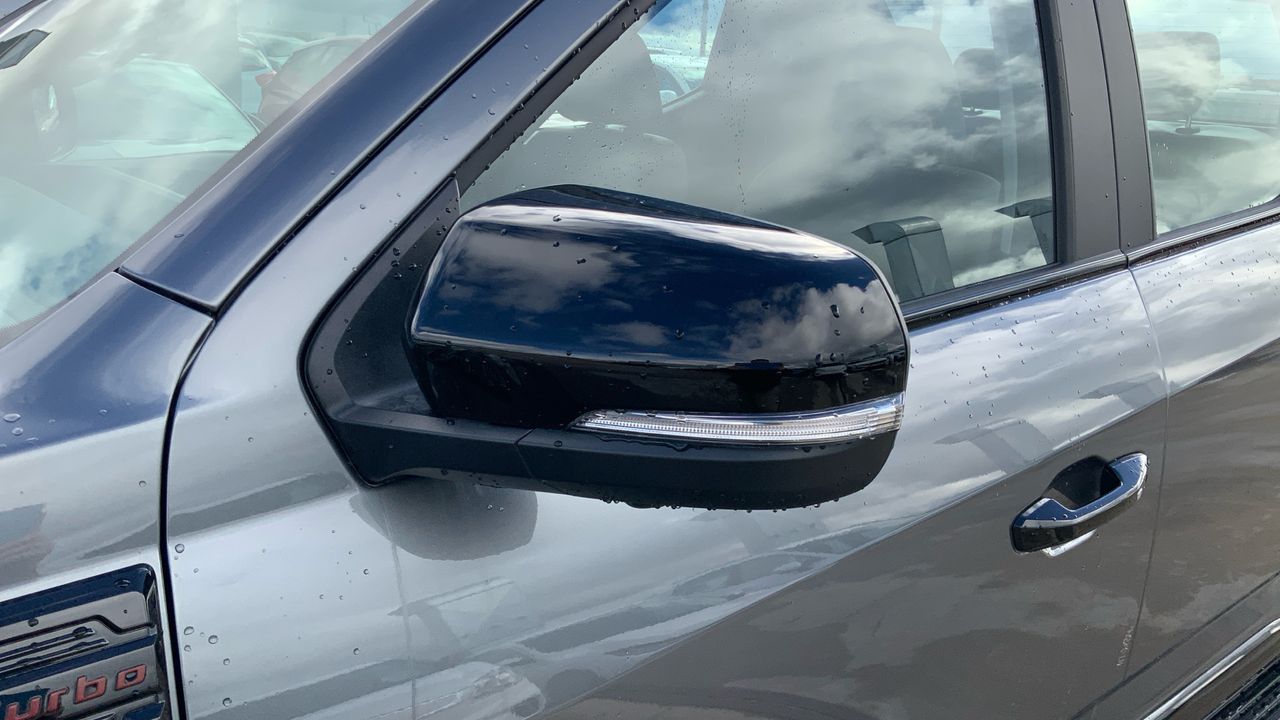 Maxus T60 MAX 2.0D 8AT 4WD 215 4P