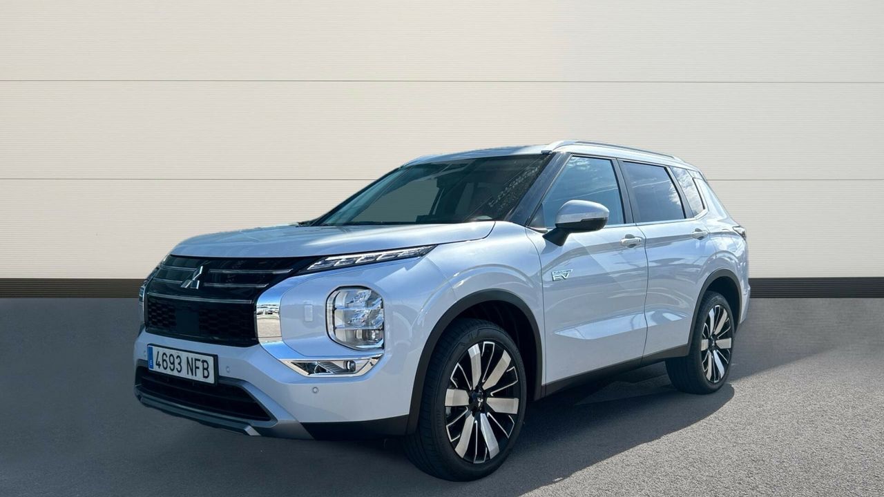 Mitsubishi Outlander 2.4 PHEV KAITEKI 306 5P