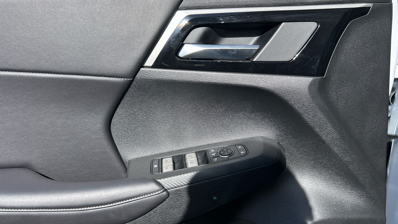 Mitsubishi Outlander 2.4 PHEV KAITEKI 306 5P