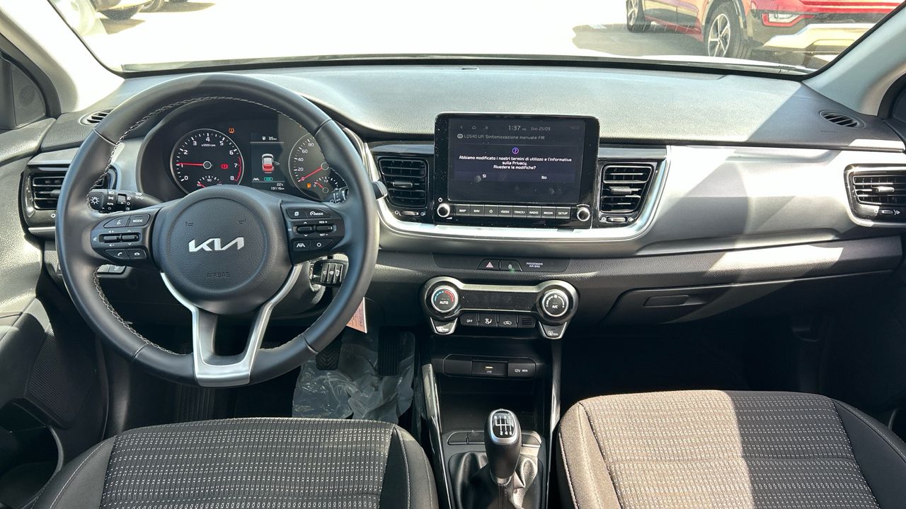Kia Stonic 1.0 T-GDI MHEV IMT 74KW DRIVE 100 5P