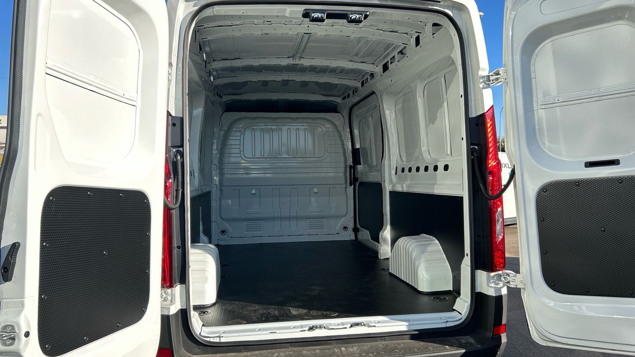 Maxus Deliver 9 2.0D L3H2 150 4P