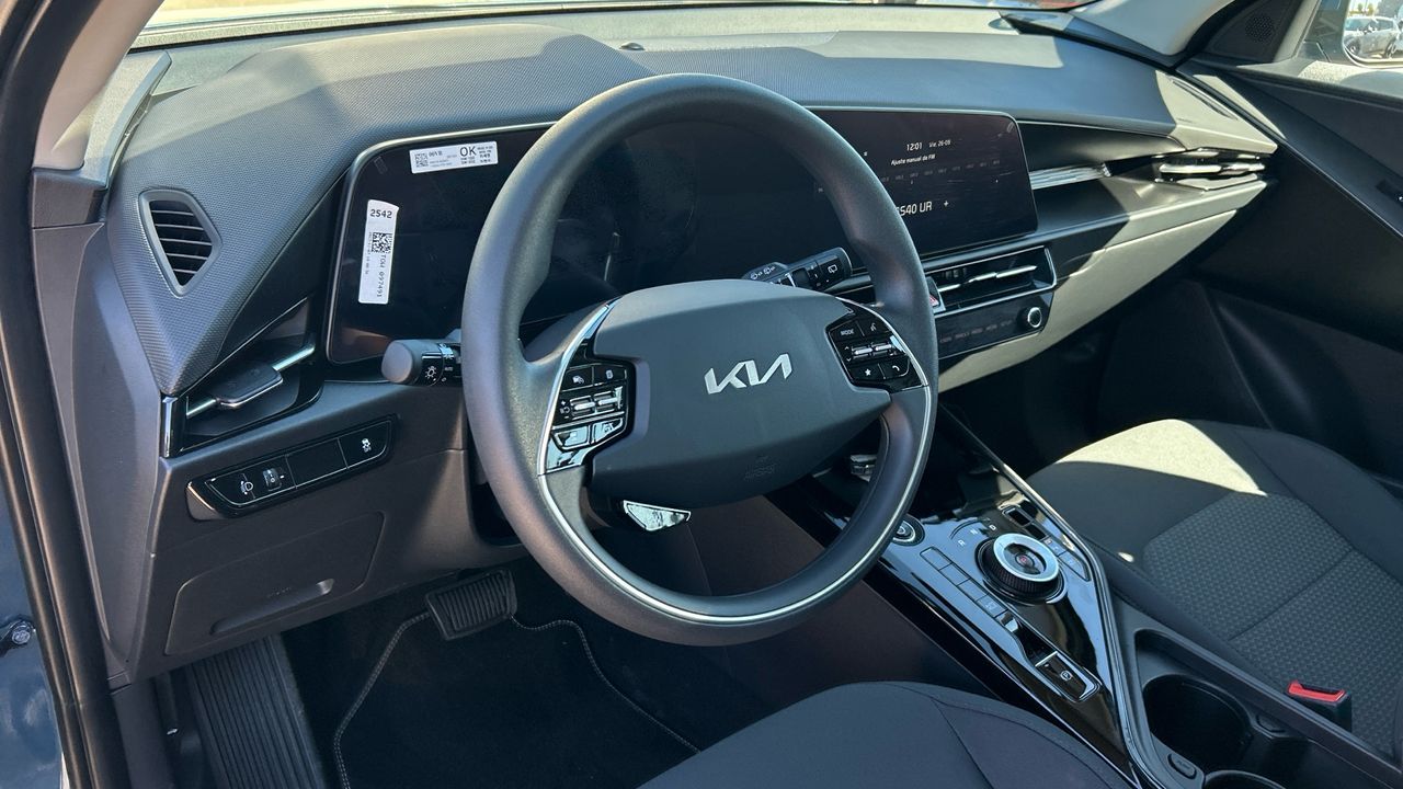 Kia Niro BEV 65KWH 150KW E-NIRO SMART EDITION 204 5P