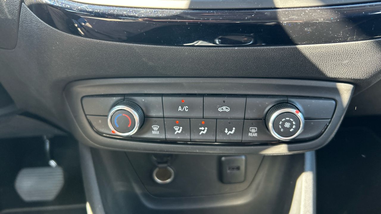 Opel Crossland X 1.2 81KW DESIGN LINE 120 ANIVER S/S AUTO 110 5P