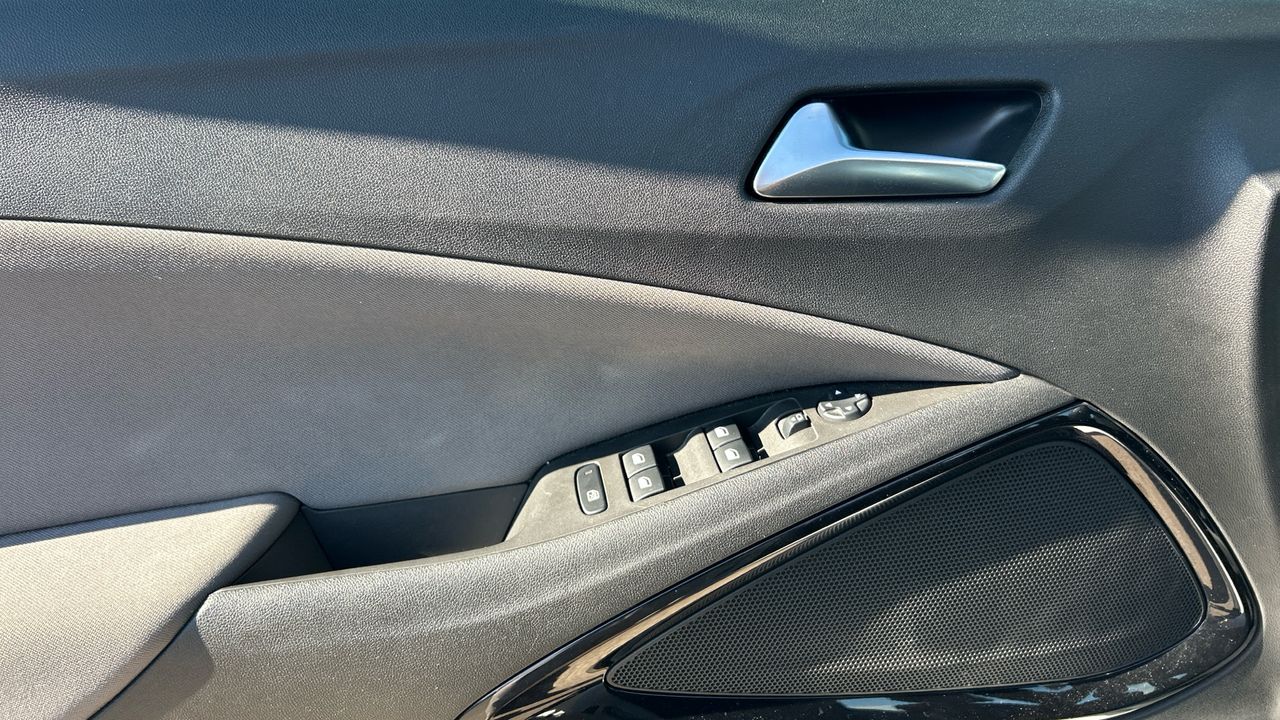 Opel Crossland X 1.2 81KW DESIGN LINE 120 ANIVER S/S AUTO 110 5P