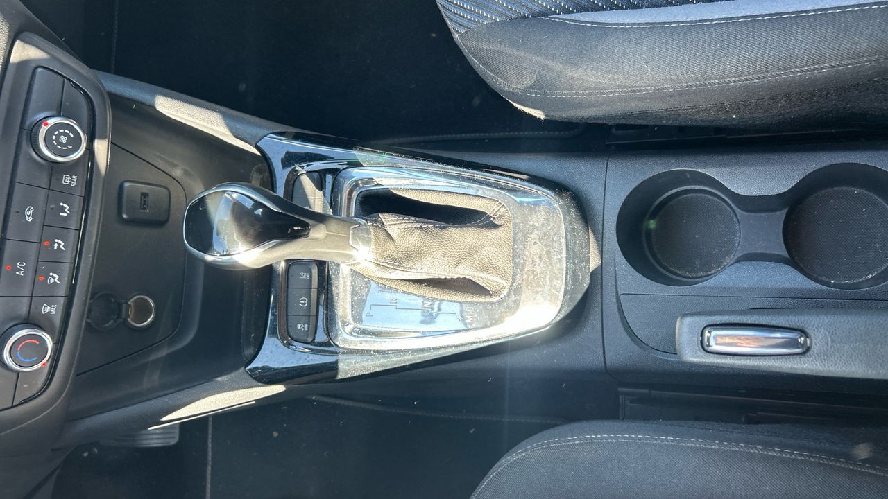 Opel Crossland X 1.2 81KW DESIGN LINE 120 ANIVER S/S AUTO 110 5P