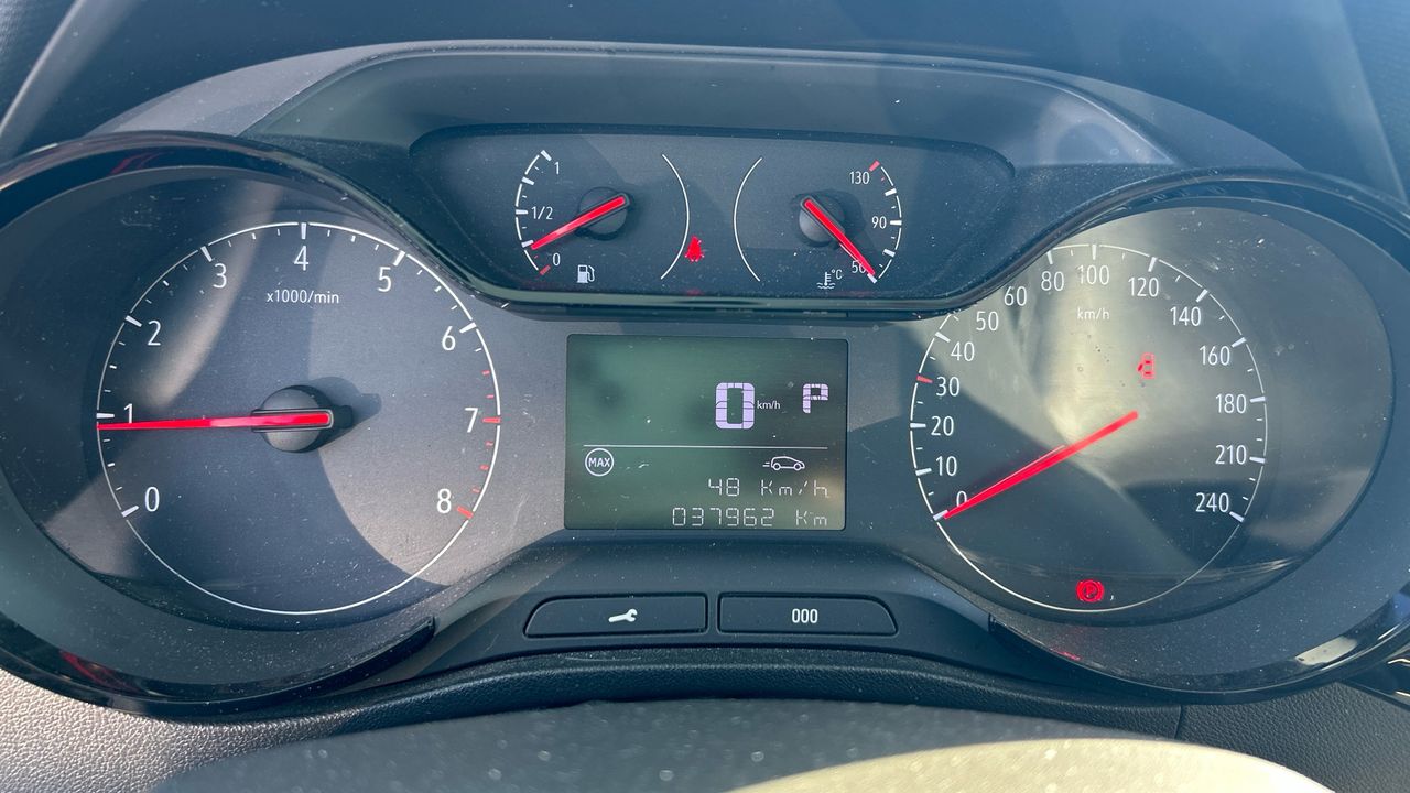 Opel Crossland X 1.2 81KW DESIGN LINE 120 ANIVER S/S AUTO 110 5P