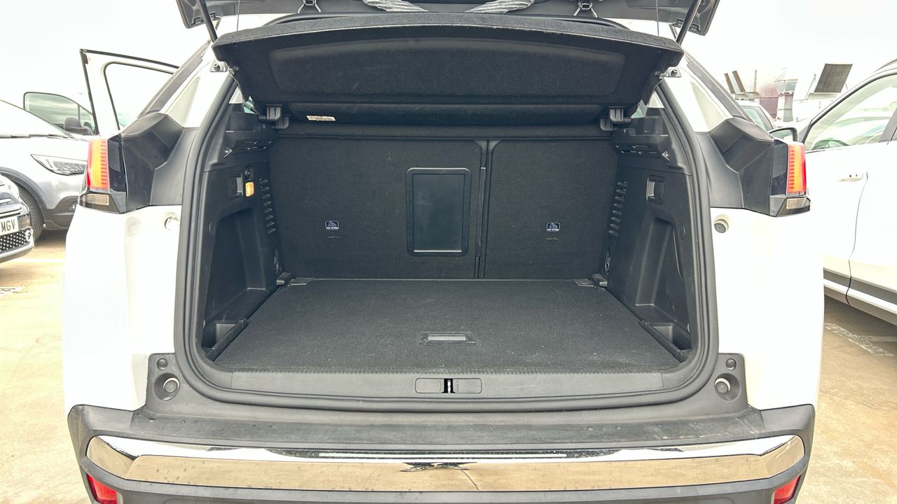 Peugeot 3008 1.2 PURETECH 96KW ALLURE S&S 130 5P