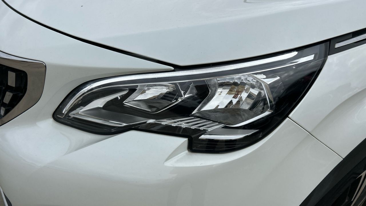 Peugeot 3008 1.2 PURETECH 96KW ALLURE S&S 130 5P