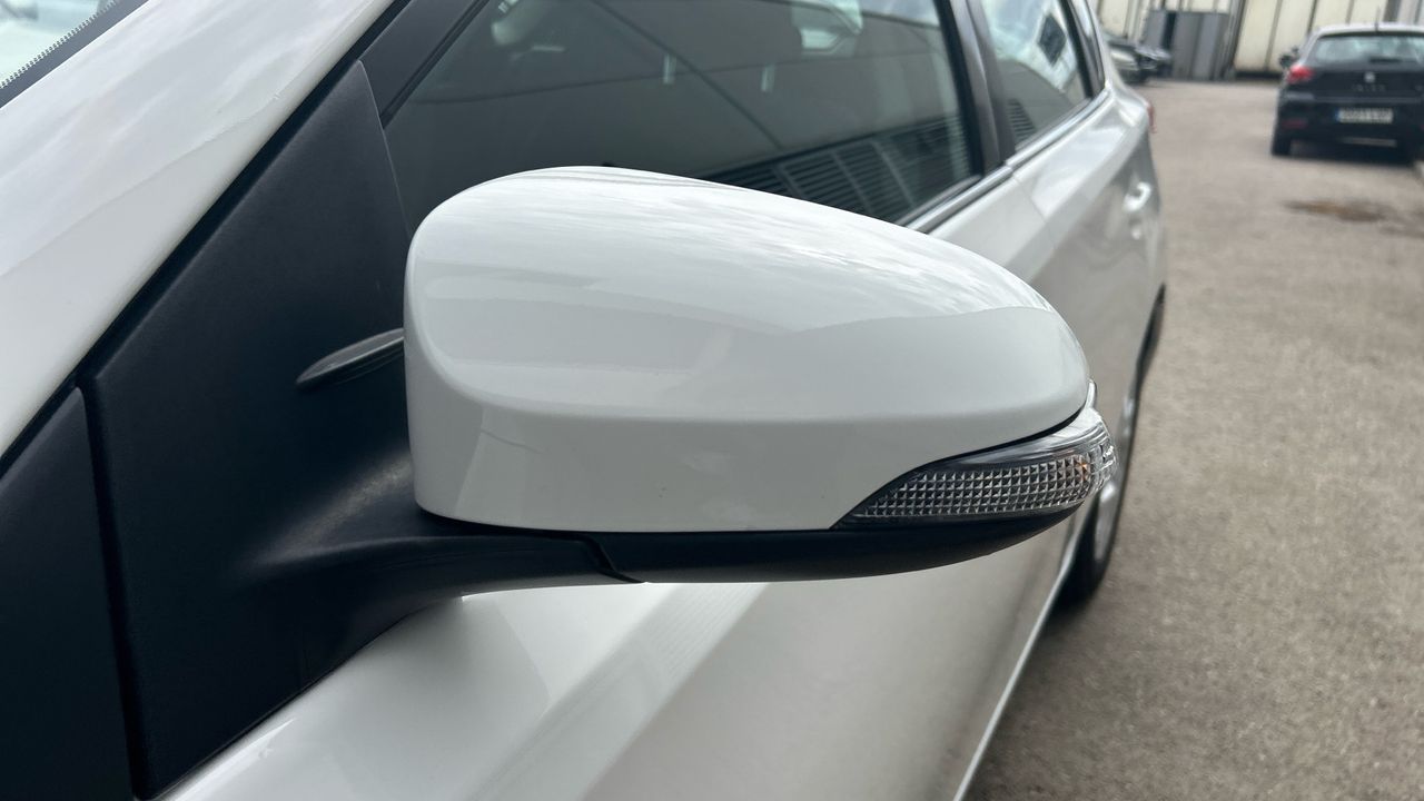 Toyota Auris 1.2T 85KW ACTIVE 116 5P