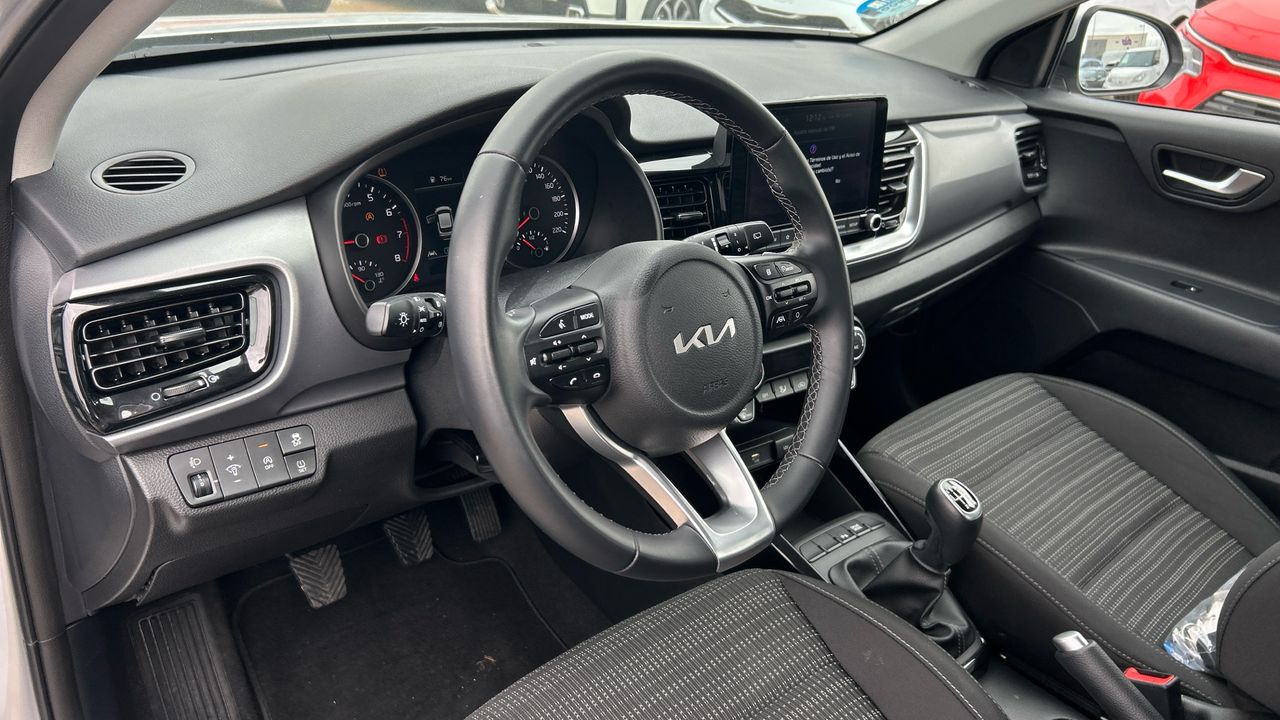Kia Stonic 1.0 T-GDI MHEV IMT 74KW DRIVE 100 5P