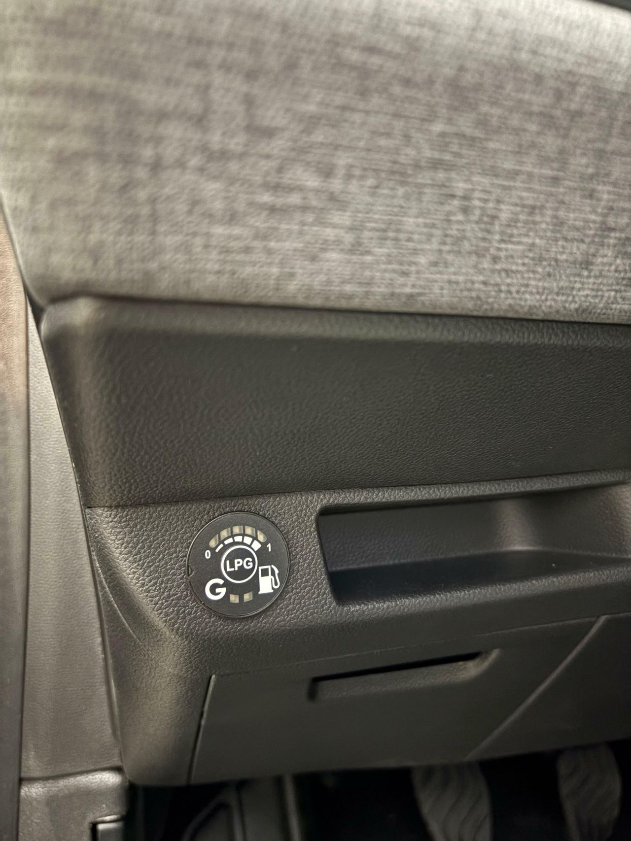 Mitsubishi Colt 1.0 100T LPG MOTION 100 5P